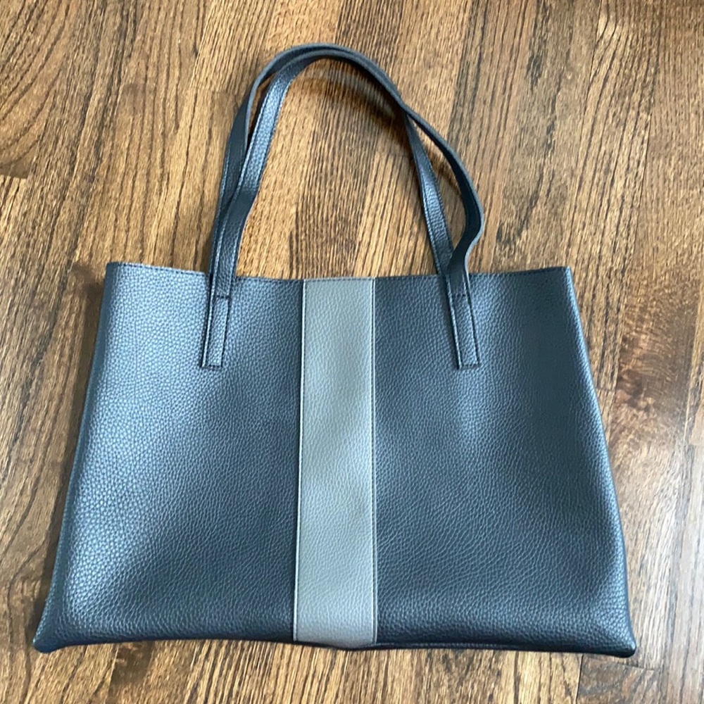 Vince Camuto vegan leather tote - Picture 1 of 4